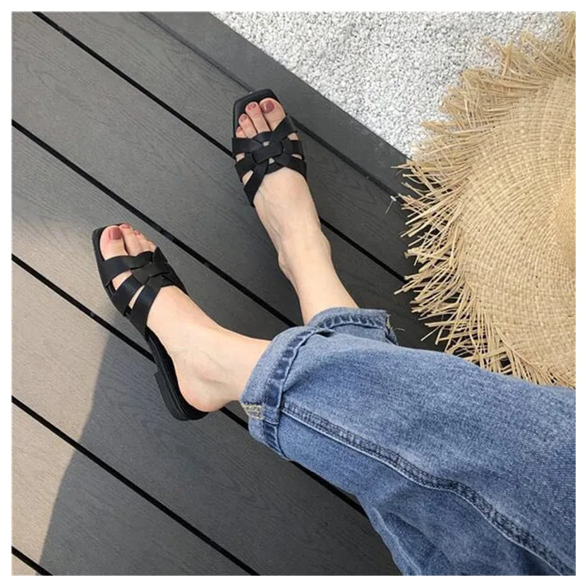 Donlee Queen Sandals