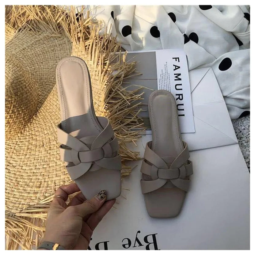 Donlee Queen Sandals