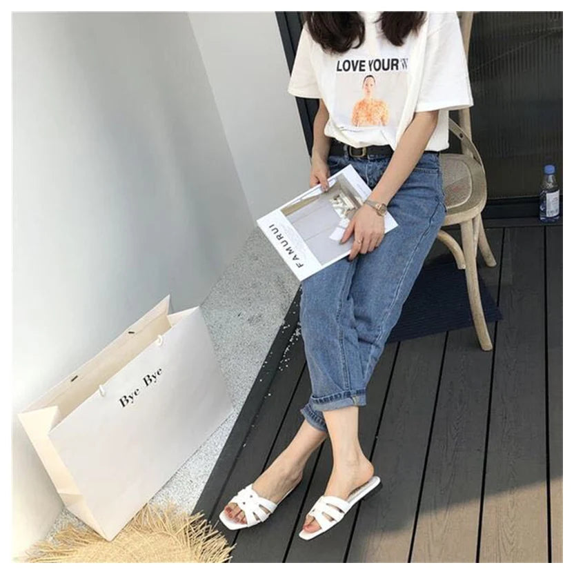 Donlee Queen Sandals