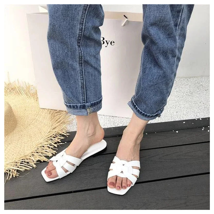 Donlee Queen Sandals