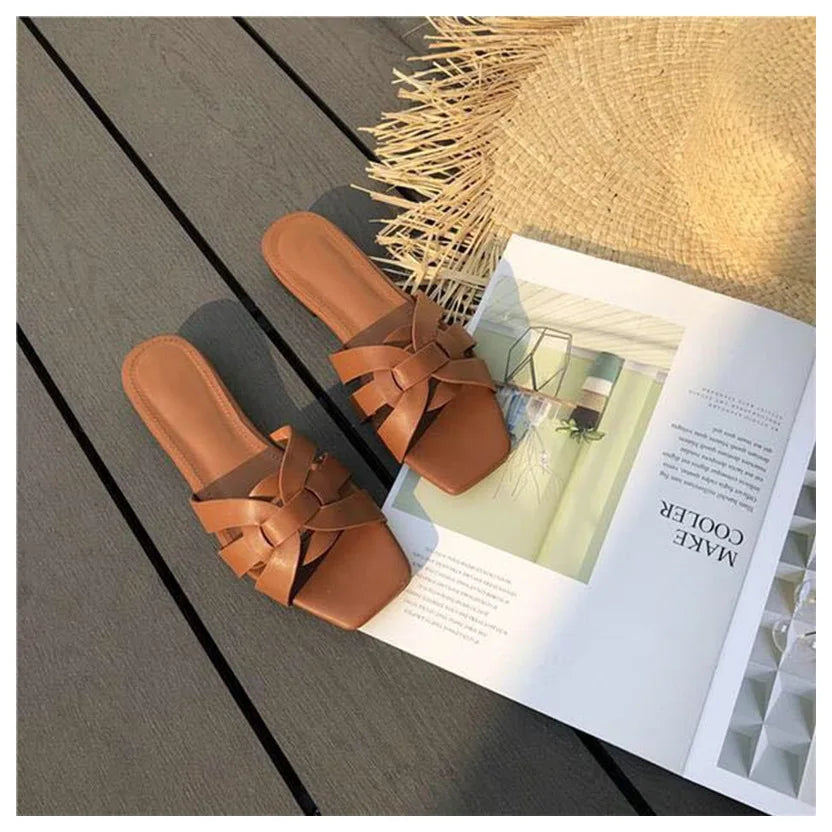 Donlee Queen Sandals