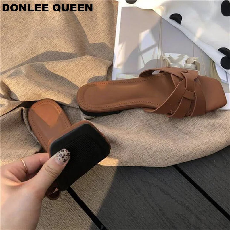 Donlee Queen Sandals
