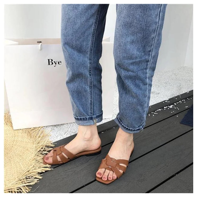 Donlee Queen Sandals