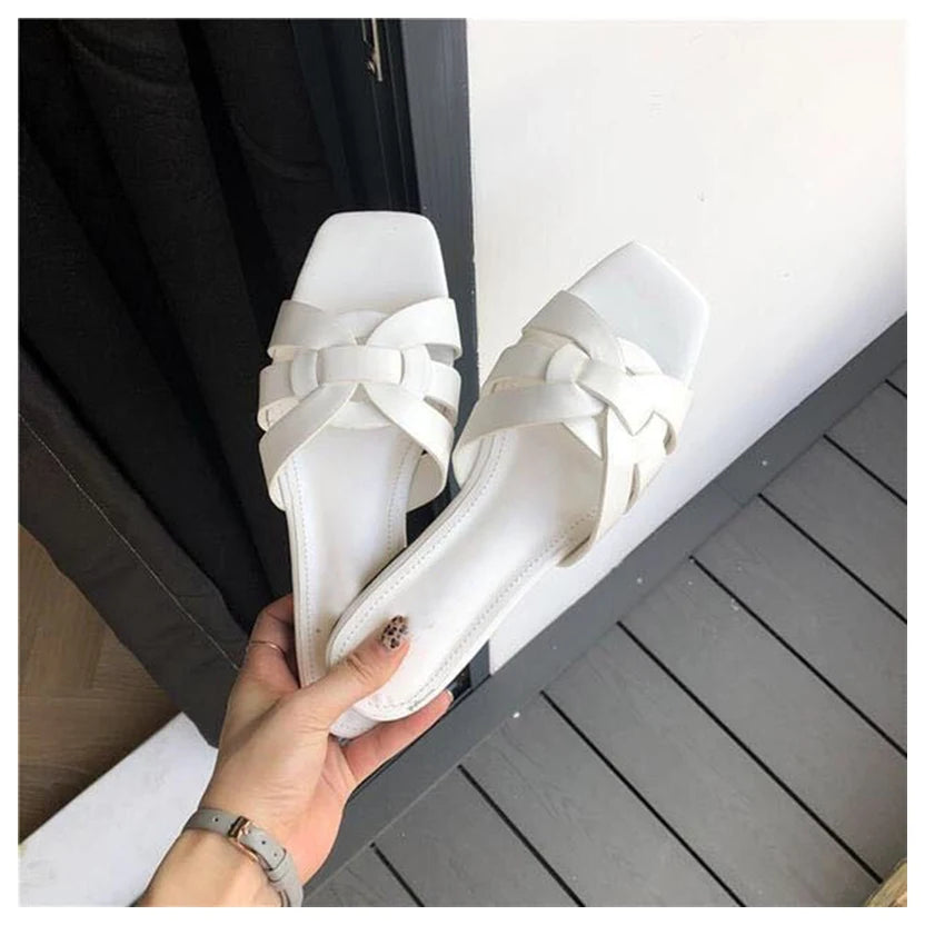 Donlee Queen Sandals
