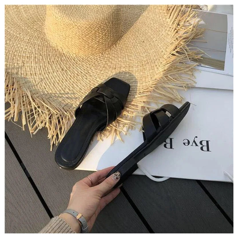 Donlee Queen Sandals
