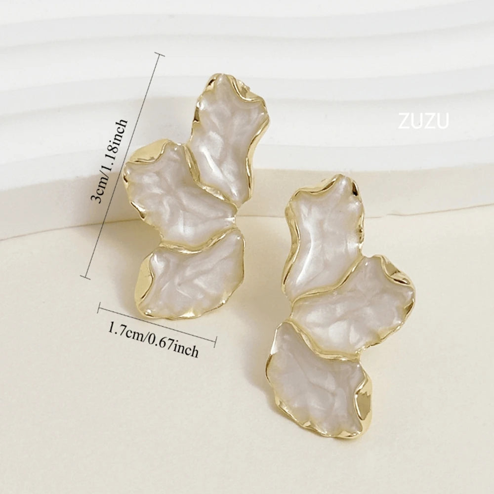 1Pair New Drip Oil Flower Earrings  for Women Elegant Retro Design Jewelry Fashion Statement Earrings For Women Daily Wear