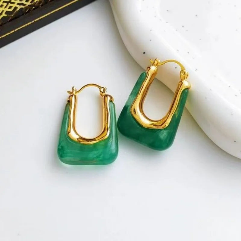 Elegant Vintage U-Shaped Hoop Earrings for Women Golden-Tone Finish & Resin Inlay Stylish Earring Party Jewelry Gifts