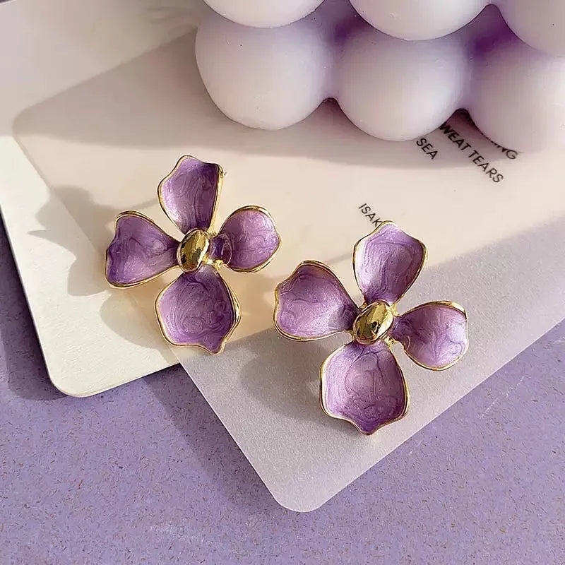 1Pair New Drip Oil Flower Earrings  for Women Elegant Retro Design Jewelry Fashion Statement Earrings For Women Daily Wear