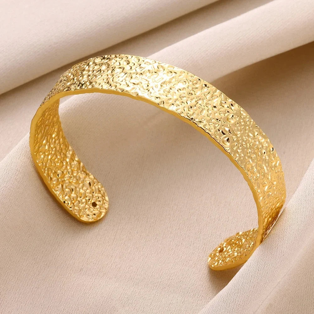 Classic Wrinkle Texture Openning Bangle Bracelet