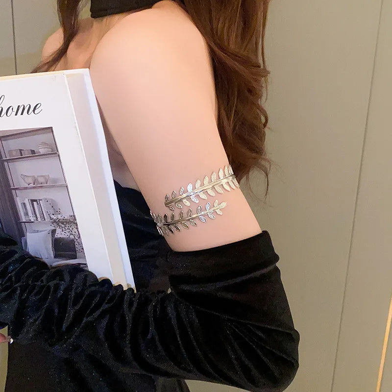 Bohemian Metal Starfish Open Arm Bracelet for Women String Leaf Wave Flower Ins Style Cuff Arm Bangle Beach Party Jewelry Gift