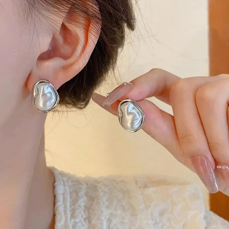 Geometric Irregular Pearl Earrings