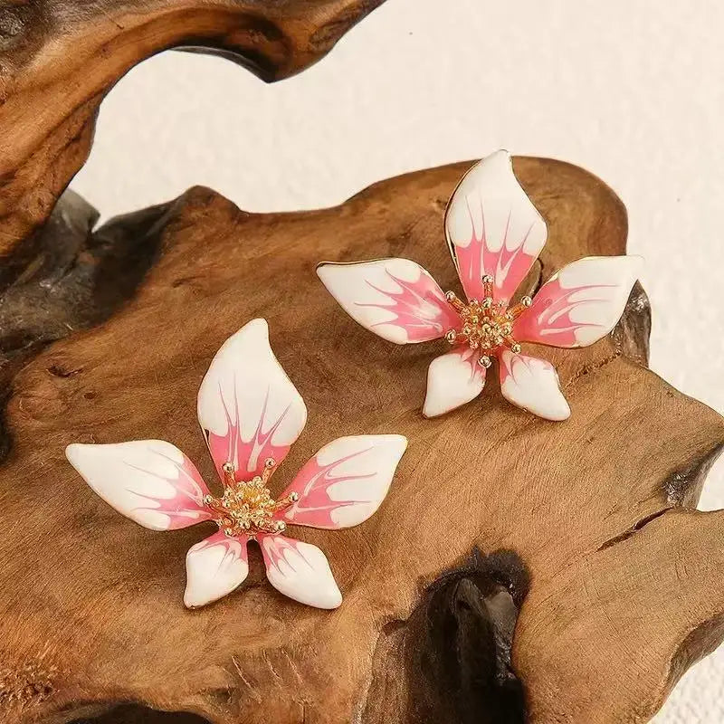 1Pair New Drip Oil Flower Earrings  for Women Elegant Retro Design Jewelry Fashion Statement Earrings For Women Daily Wear